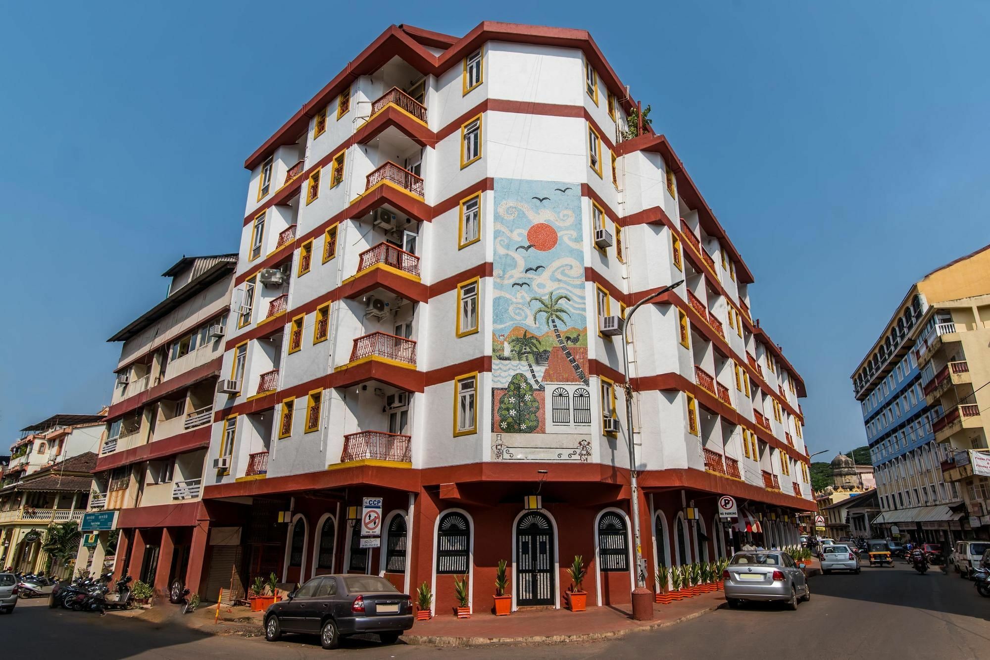 Oyo 10241 Hotel Mayfair Goa Zewnętrze zdjęcie
